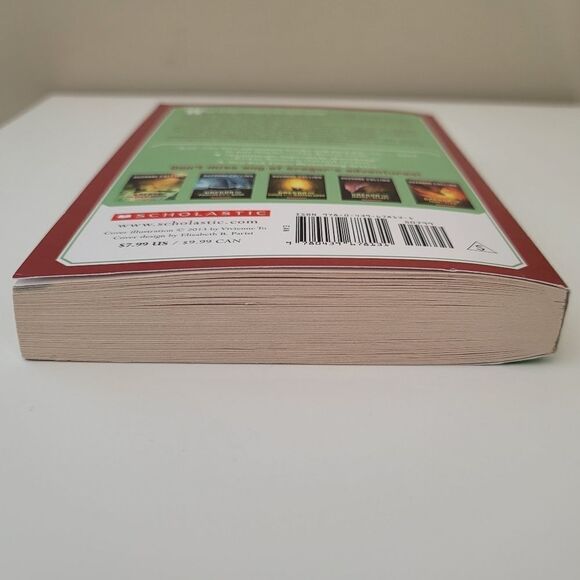 𝅺Gregor The Overlander Book 1 from The Underland Chronicles #0299 - Picture 3 of 6